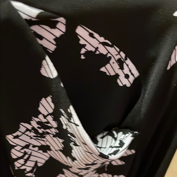 Susan Graver Floral Wide-Leg Culottes - Picture 6 of 6